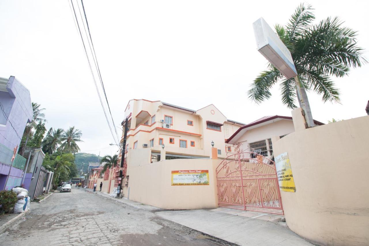 RedDoorz Praferosa Resort Hotel Calamba Exterior foto